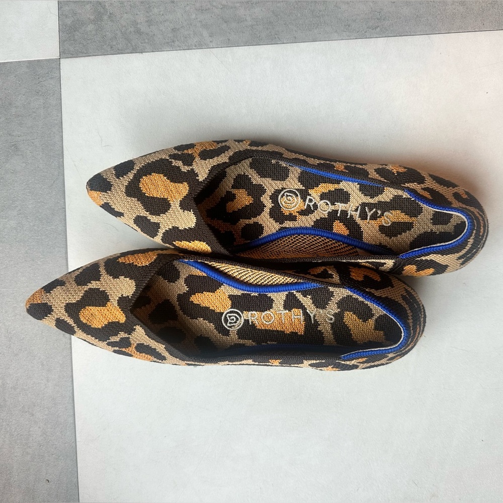 Rothy’s the point flats. Size 8. Animal print